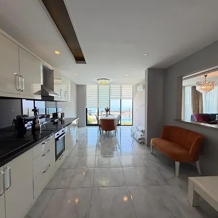 Detached With Full And Sea Views Vila *